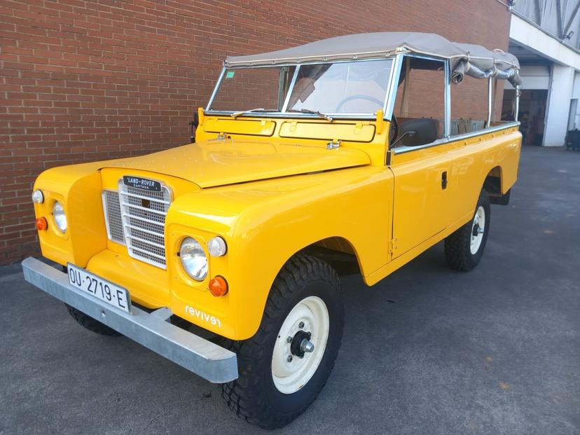 1980 LAND ROVER SANTANA